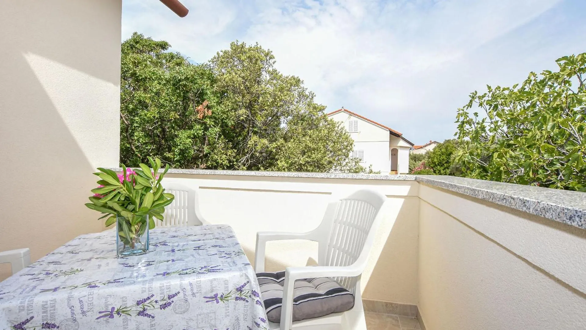 Apartments Neve - 50 M From Beach Mandre