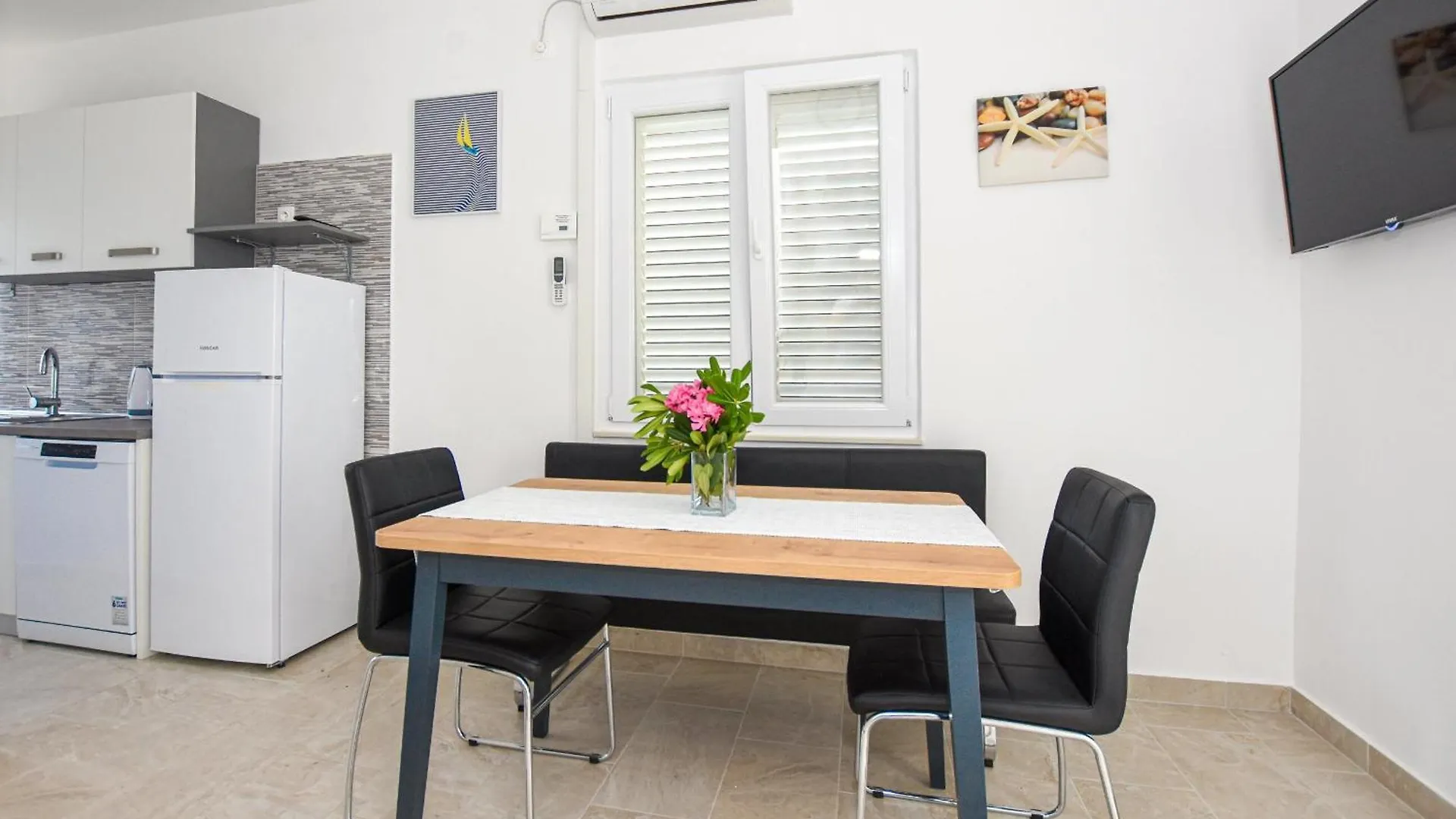 Apartments Neve - 50 M From Beach Mandre 0*,  Croatia