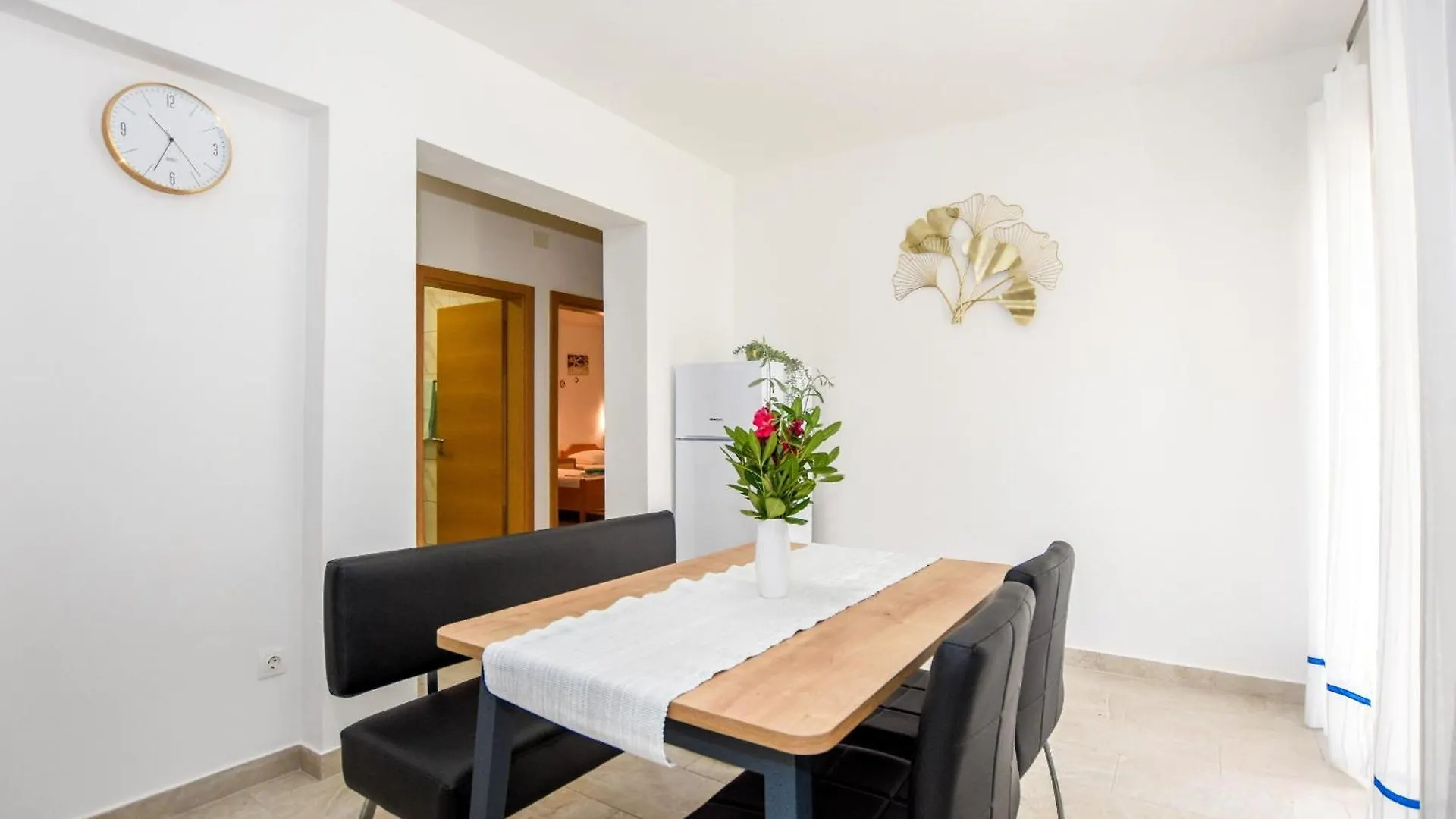 Apartments Neve - 50 M From Beach Mandre