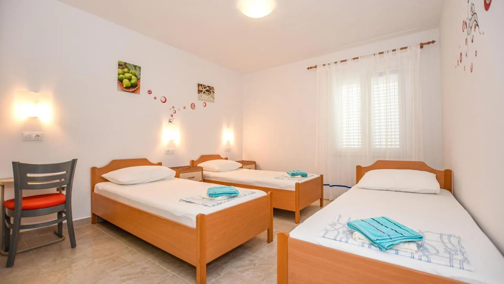 Apartments Neve - 50 M From Beach Mandre