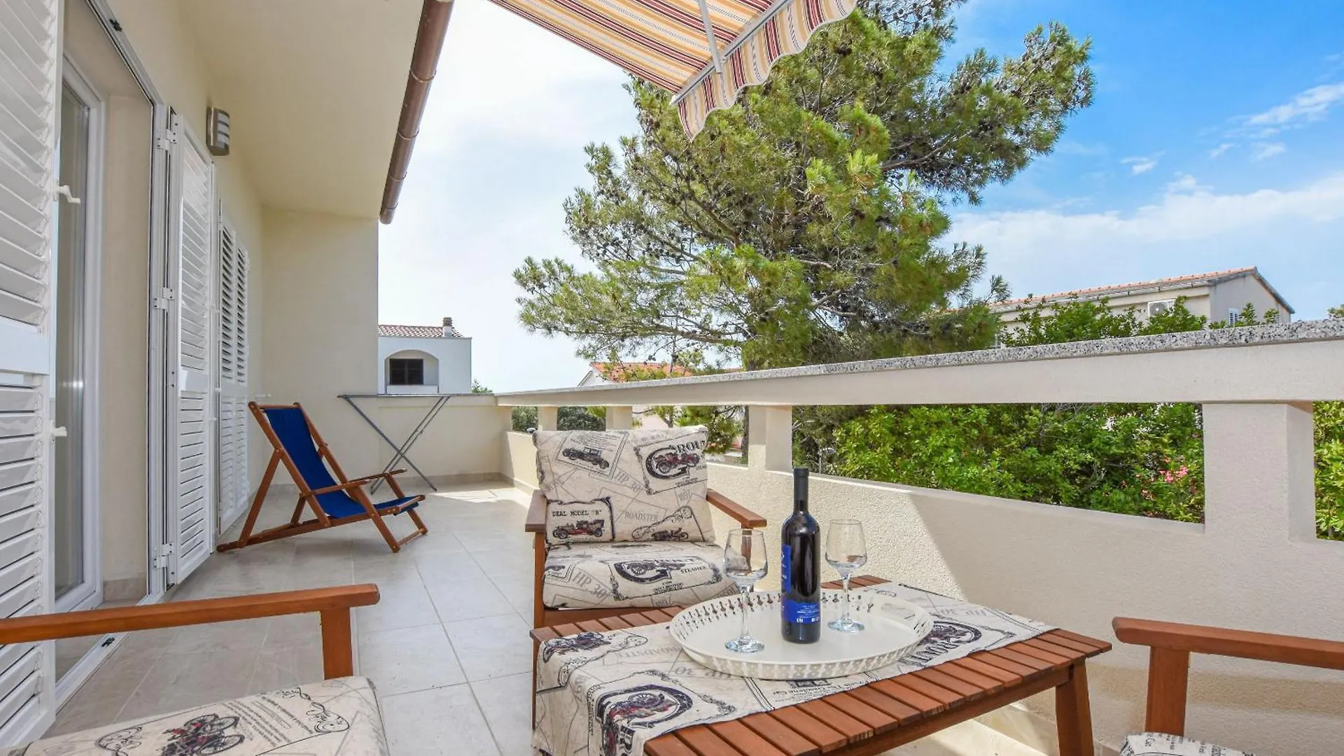 Apartments Neve - 50 M From Beach Mandre Chorvatsko
